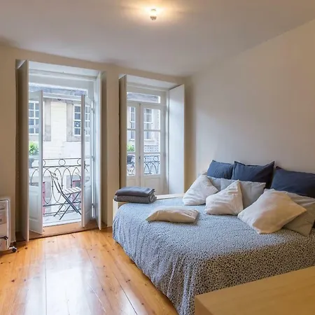 Historial Centre - T0 Apartment *