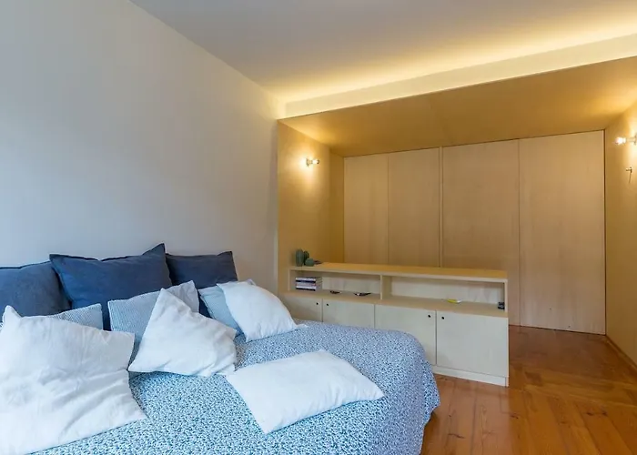 Historial Centre - T0 דירה *