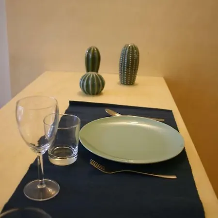 Appartement Historial Centre - T0 *